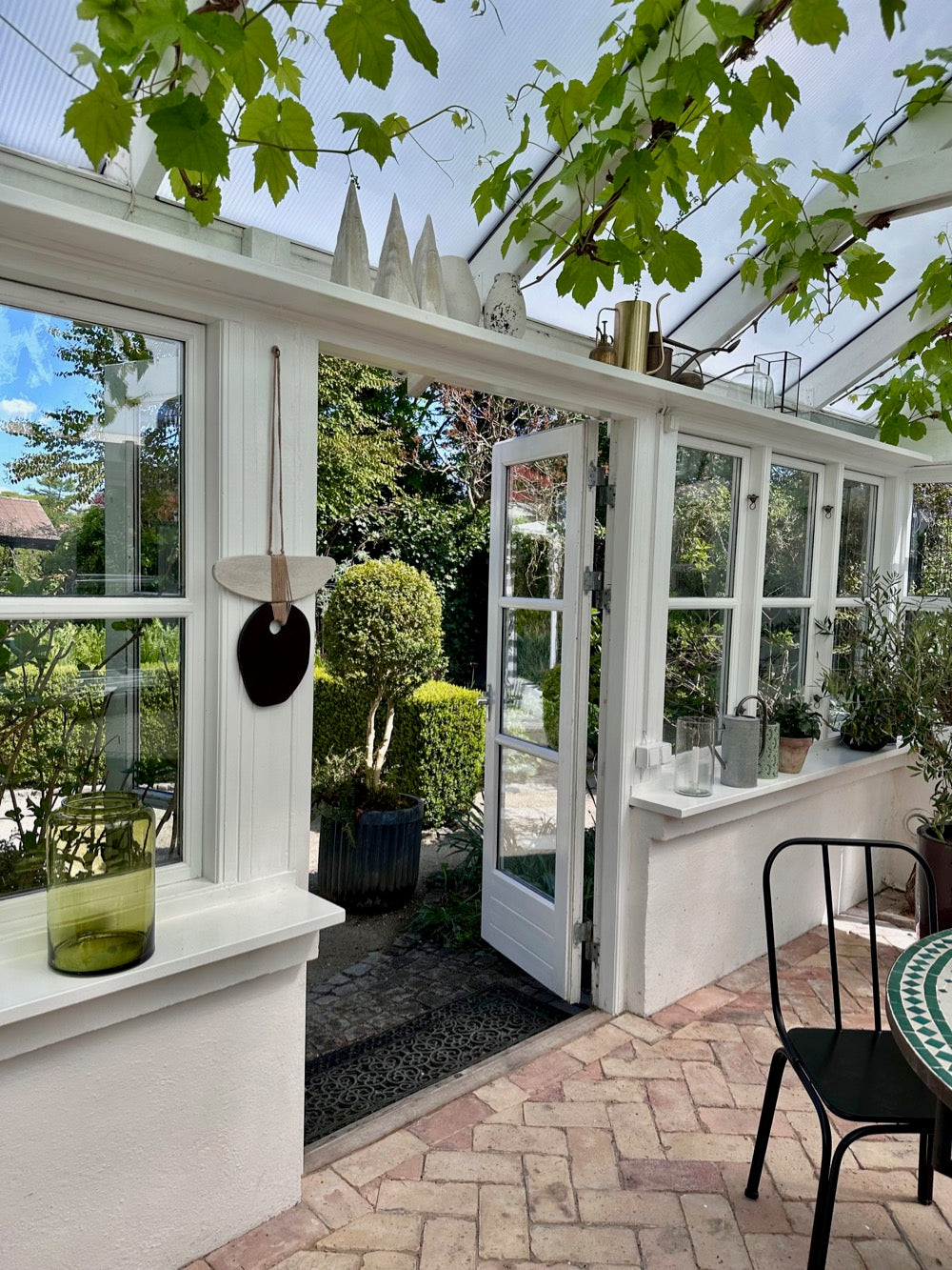 Grøn mundblæst vase