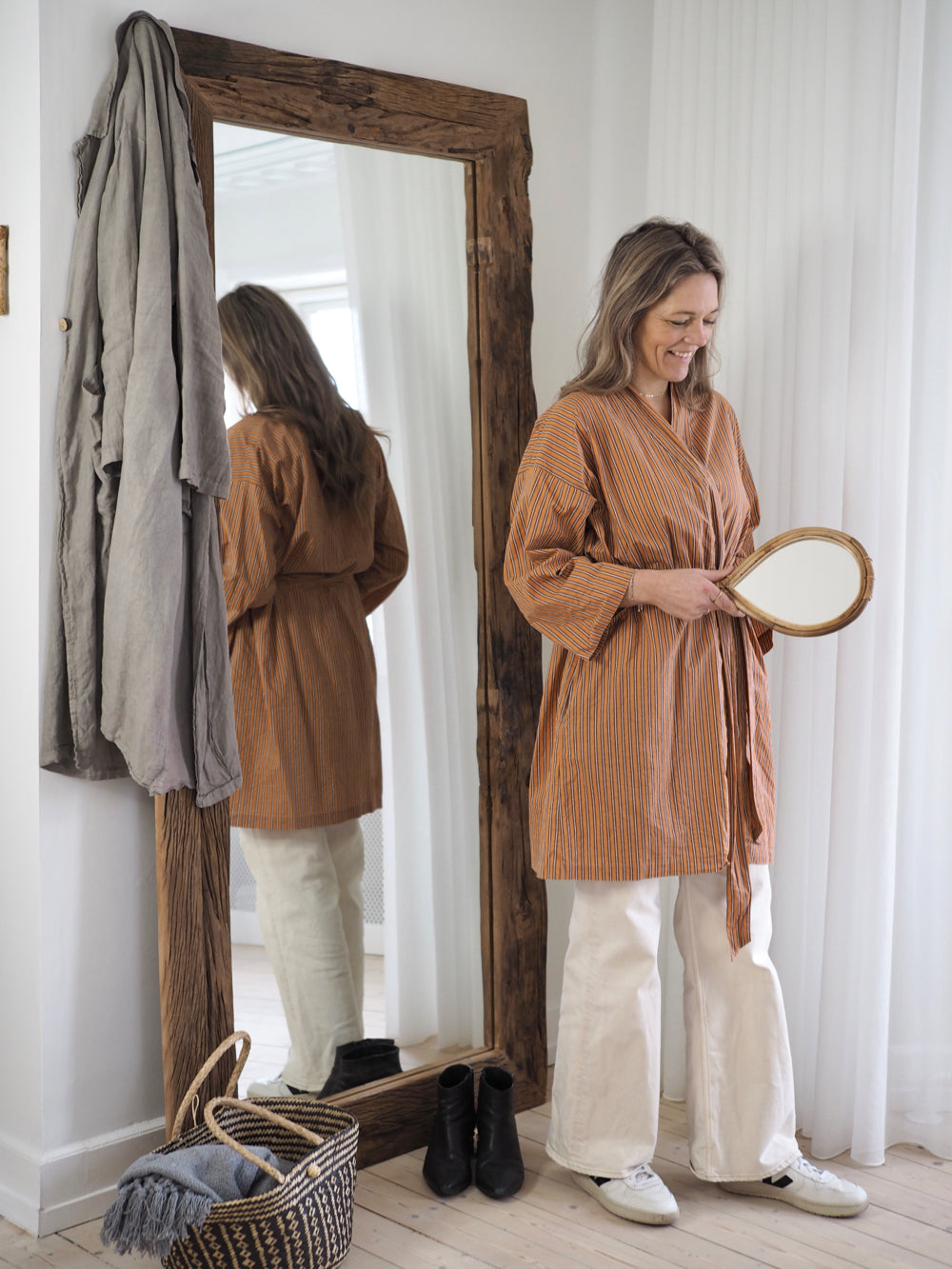 Spejl med bambus kant