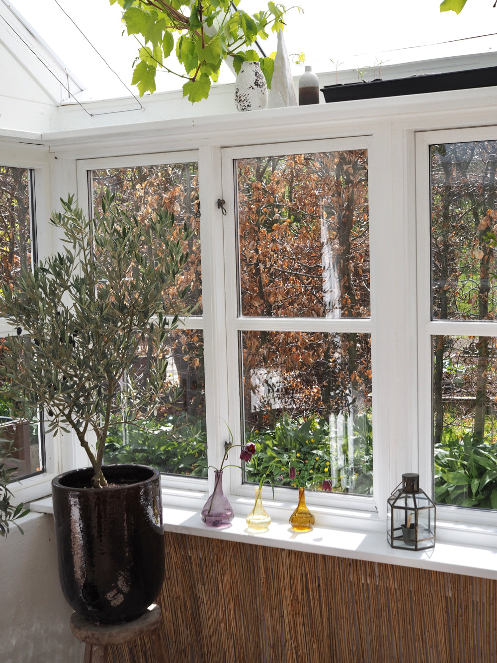 Stor lilla glasvase af genbrugsglas