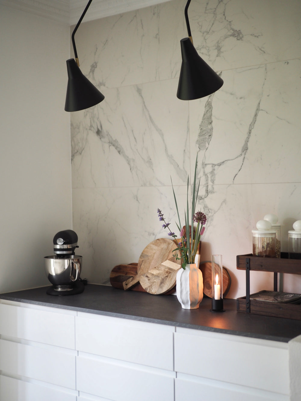 Skulpturel stentøjsvase H: 22 cm