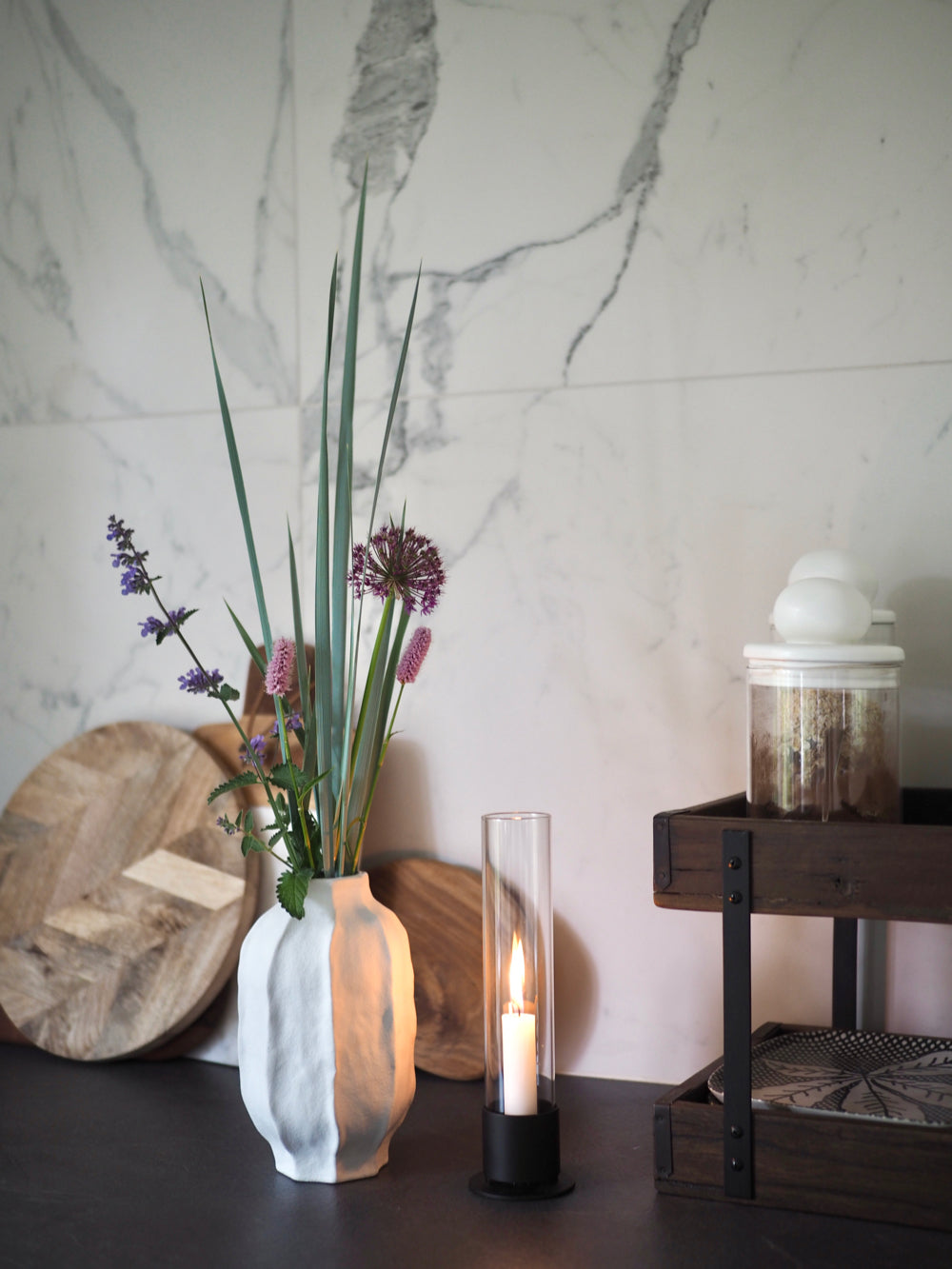 Skulpturel stentøjsvase H: 22 cm