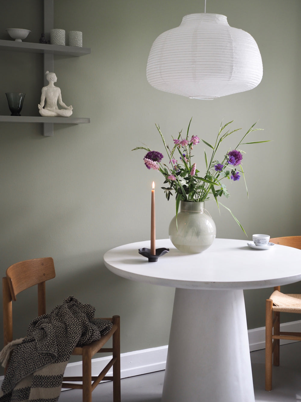 Rund grøn glasvase, 25 cm