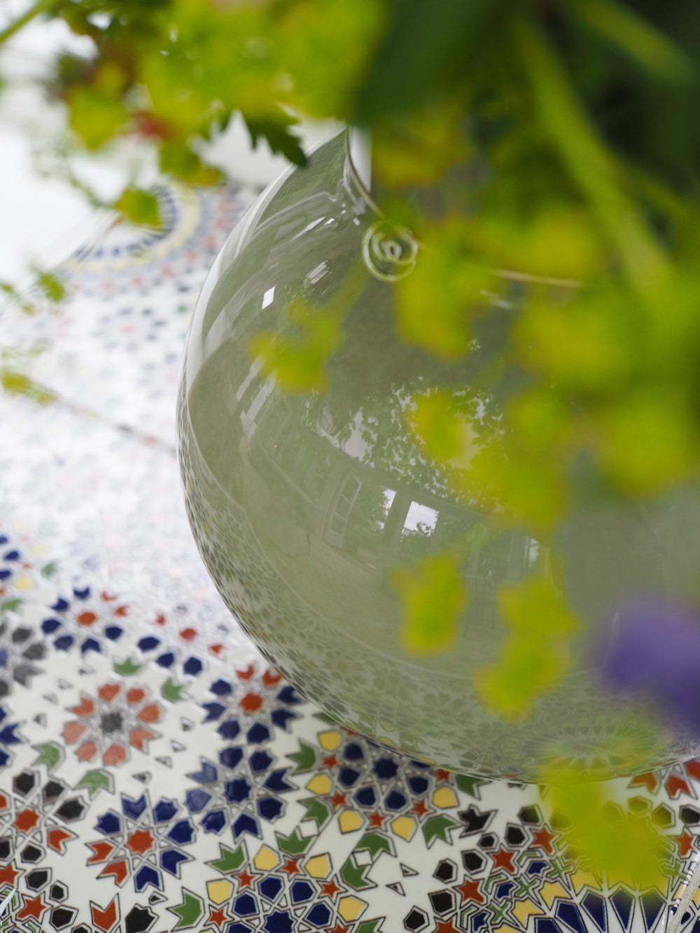 Rund grøn glasvase, 25 cm