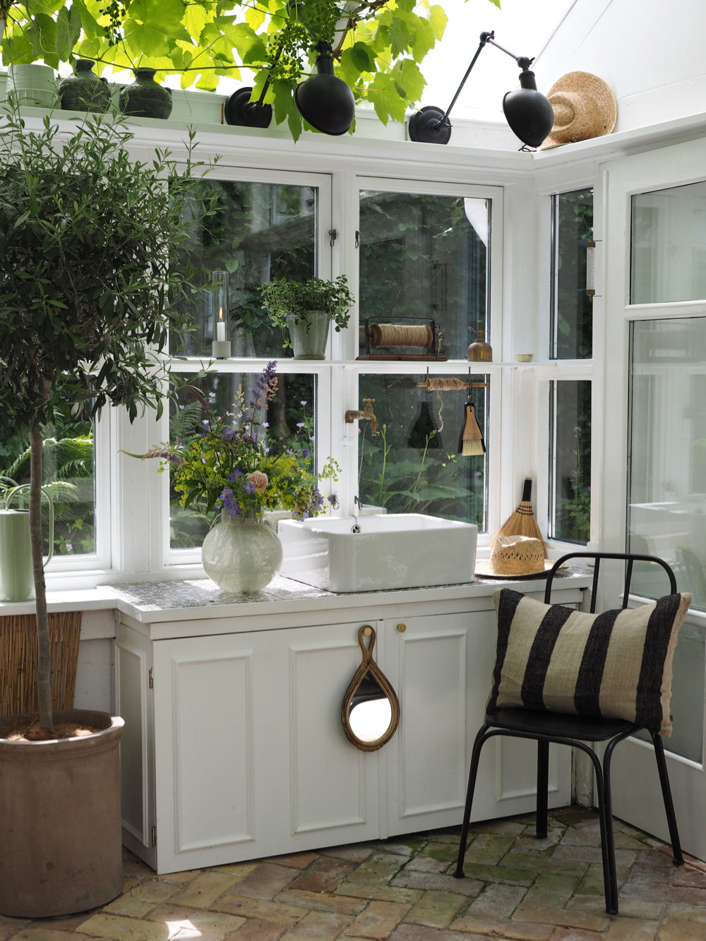 Rund grøn glasvase, 25 cm