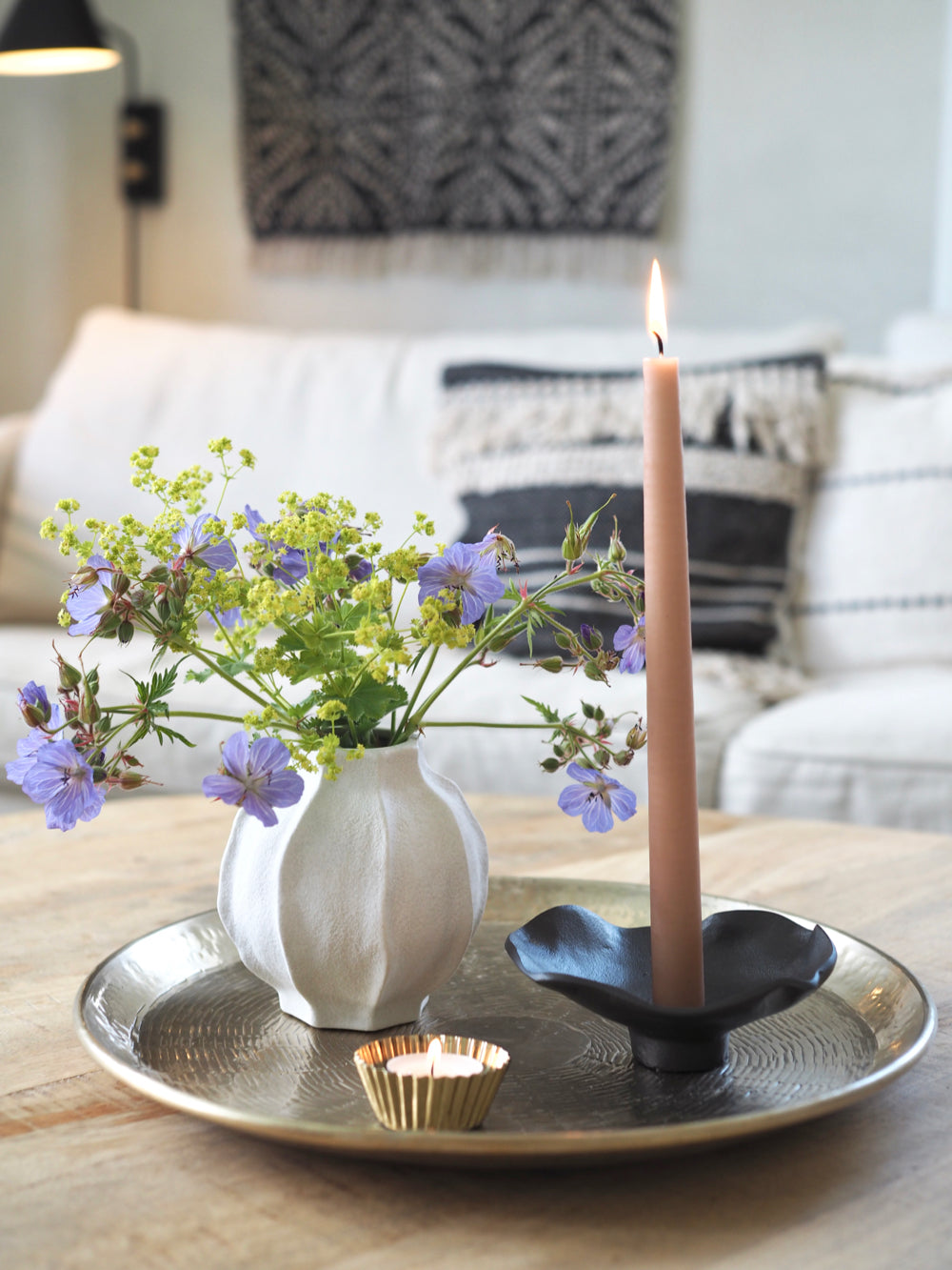 Skulpturel vase H: 14 cm