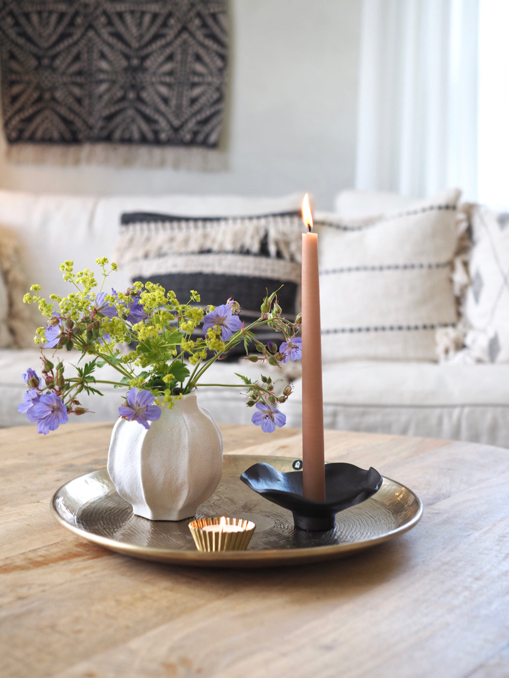 Skulpturel vase H: 14 cm