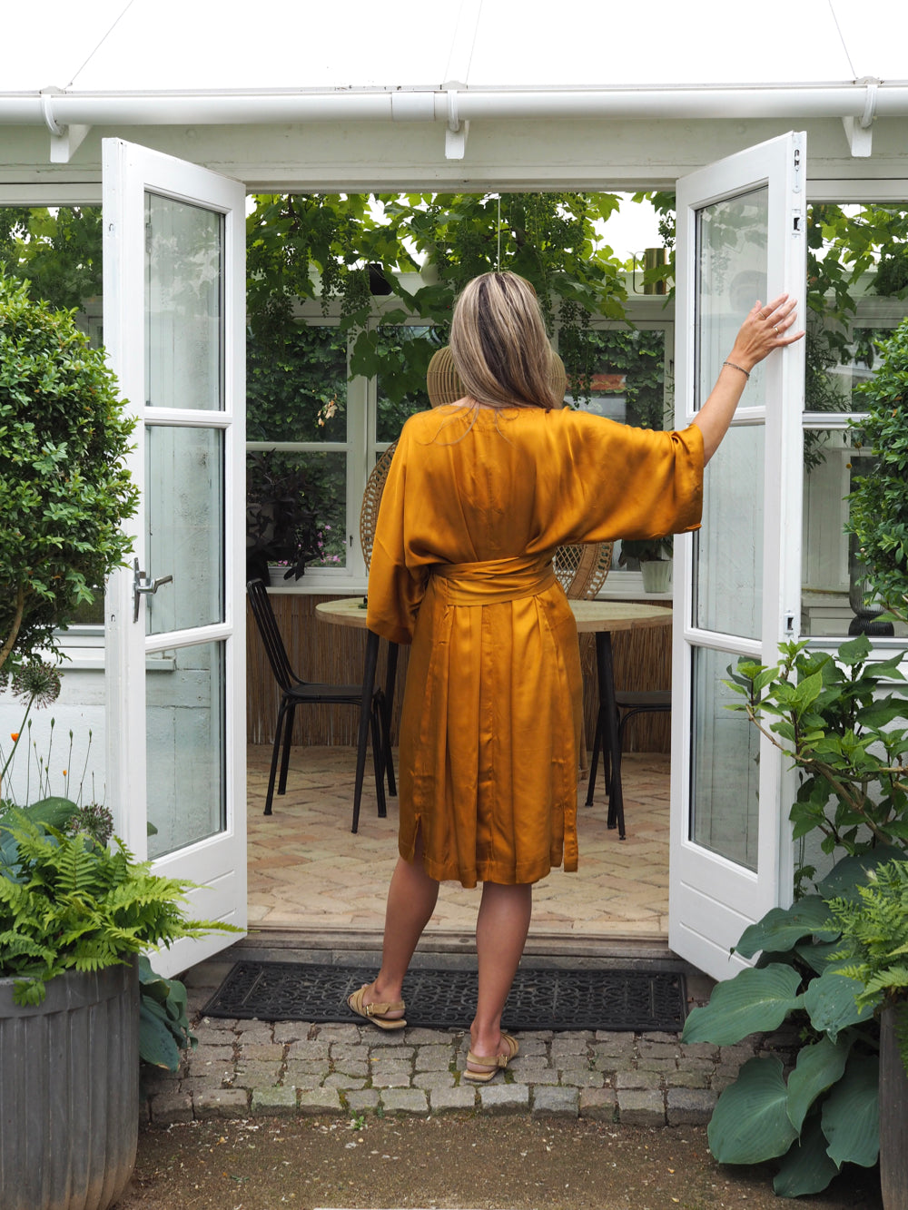 Mille kjole med bindebånd