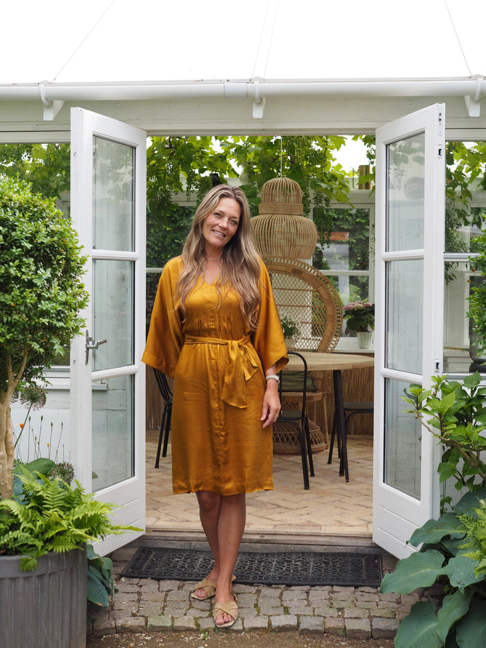 Mille kjole med bindebånd