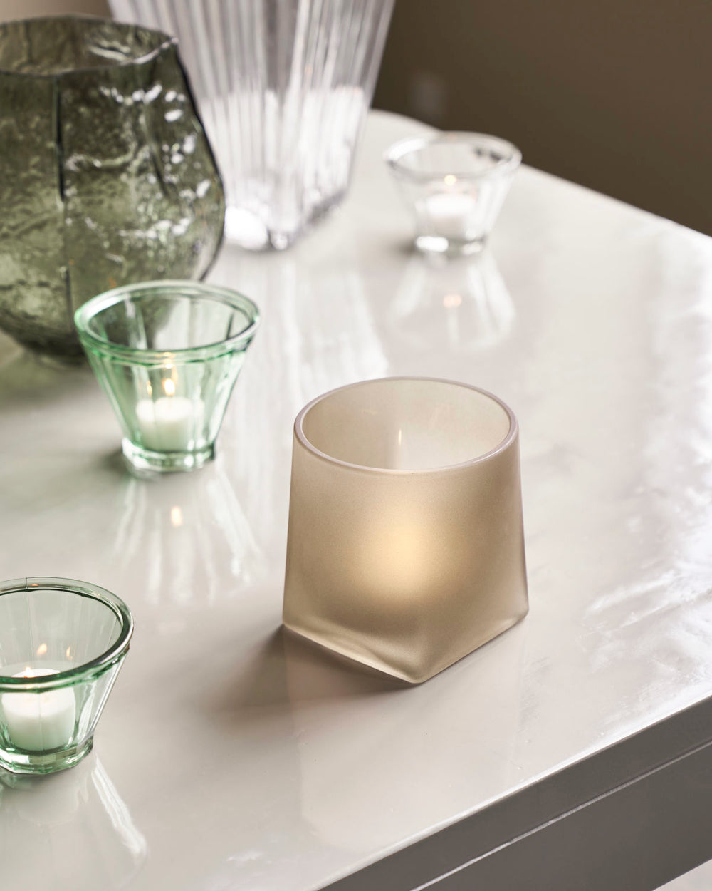 Lysebrun lysestage, Made, lille