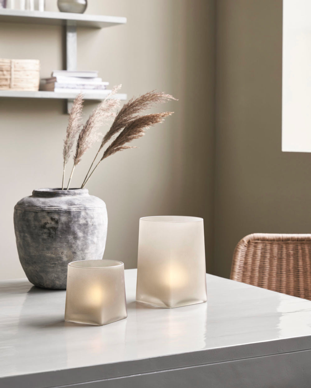 Lysebrun lysestage, Made, lille