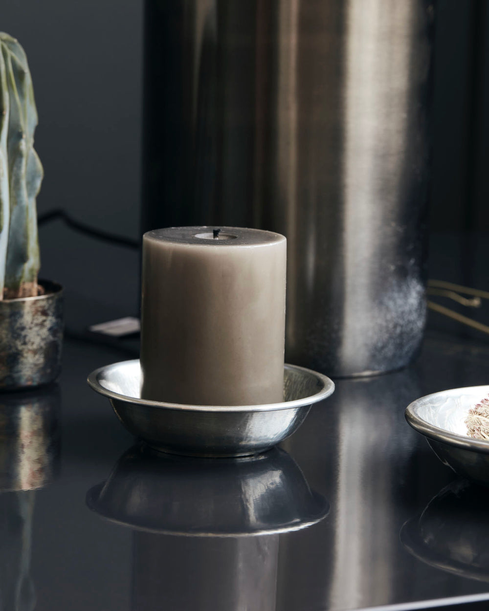 Smuk bakke med håndlavet  mønster