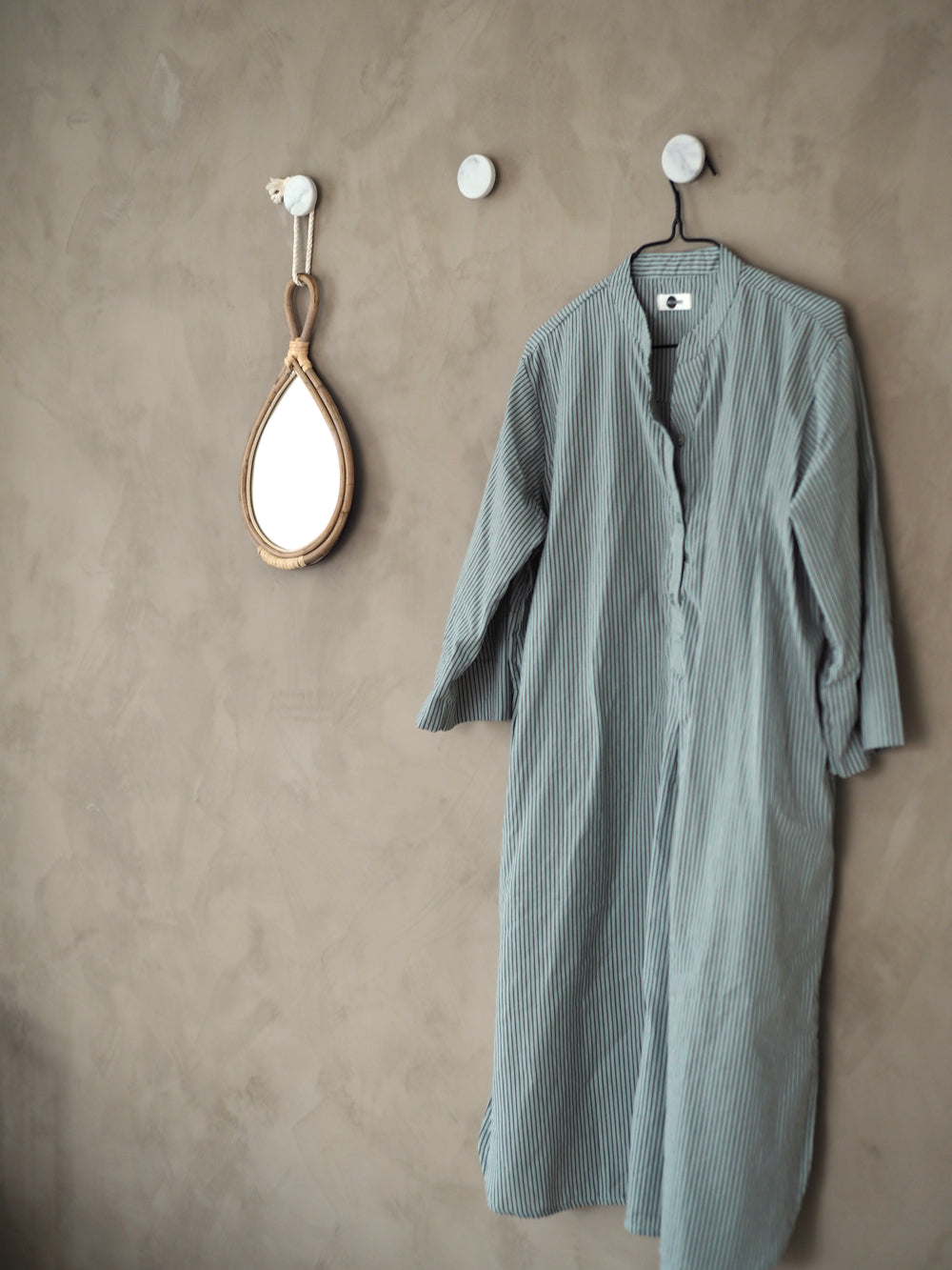 Spejl med bambus kant