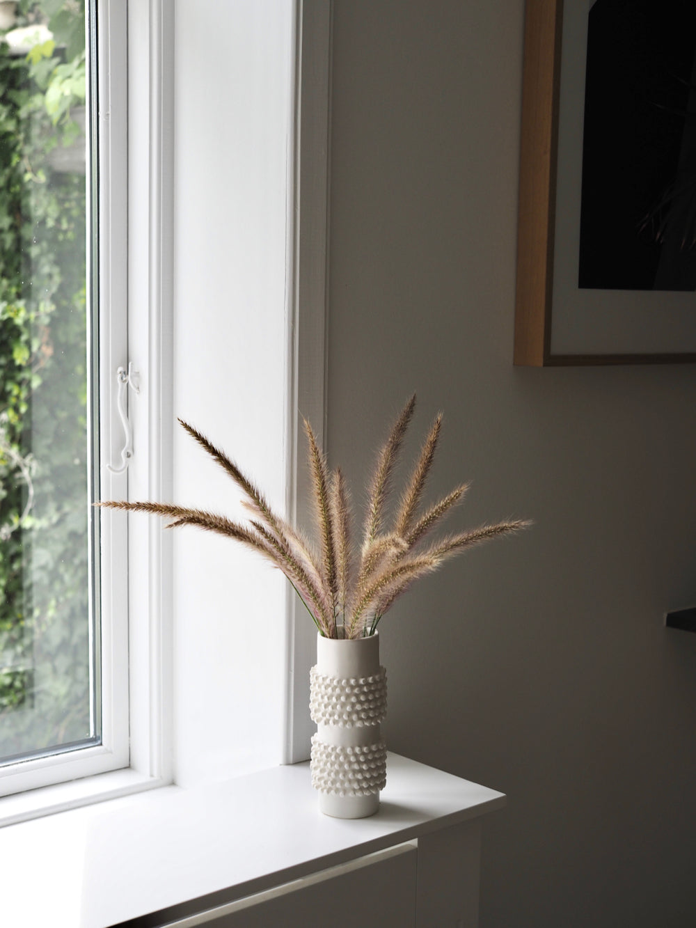 Hvid unik stentøjsvase