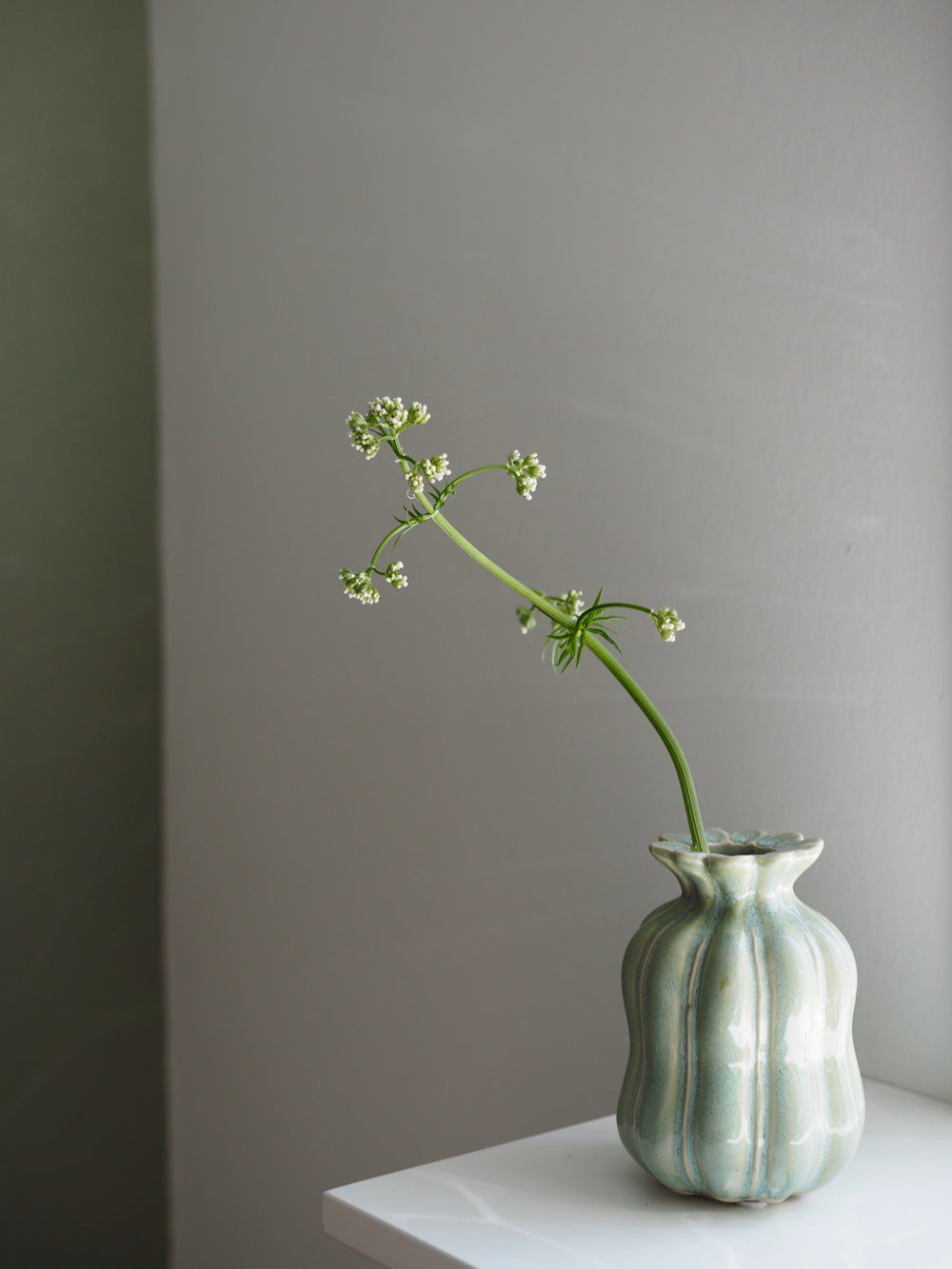 Load billede i Galleri Viewer, Grøn lille vase
